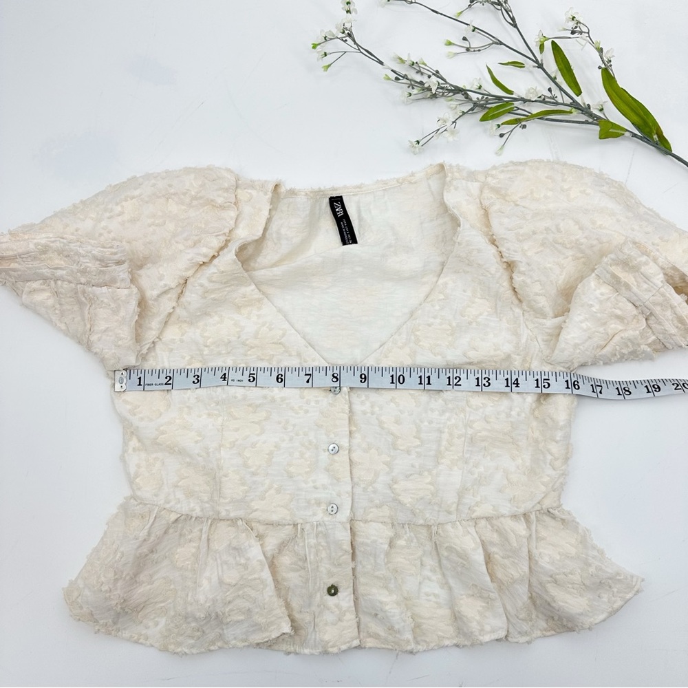 Zara Cream Textured Puff Sleeve Button Front Peplum Blouse Size S - Picture 10 of 12